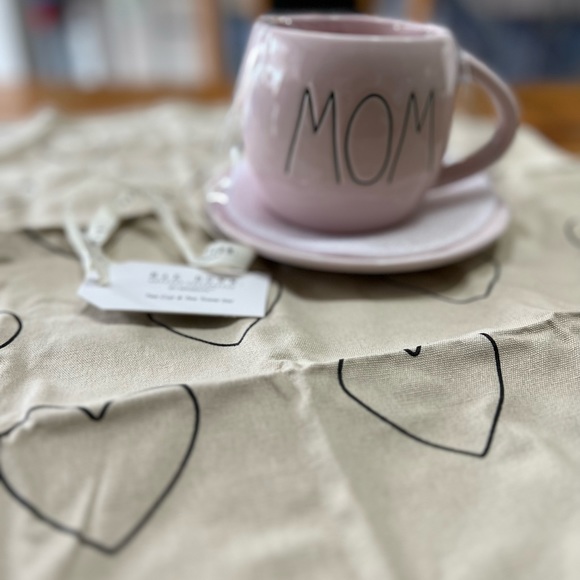 Rae Dunn Mug Tea Set with Tea Towel pink especially for Mom! - Picture 7 of 9